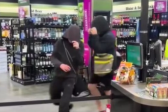 Shoppers Take Down Teens in Wild Dan Murphys Theft Attempt