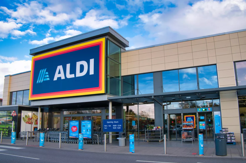 Aldi Shopper Claims She Was Refused Tampons Without ID